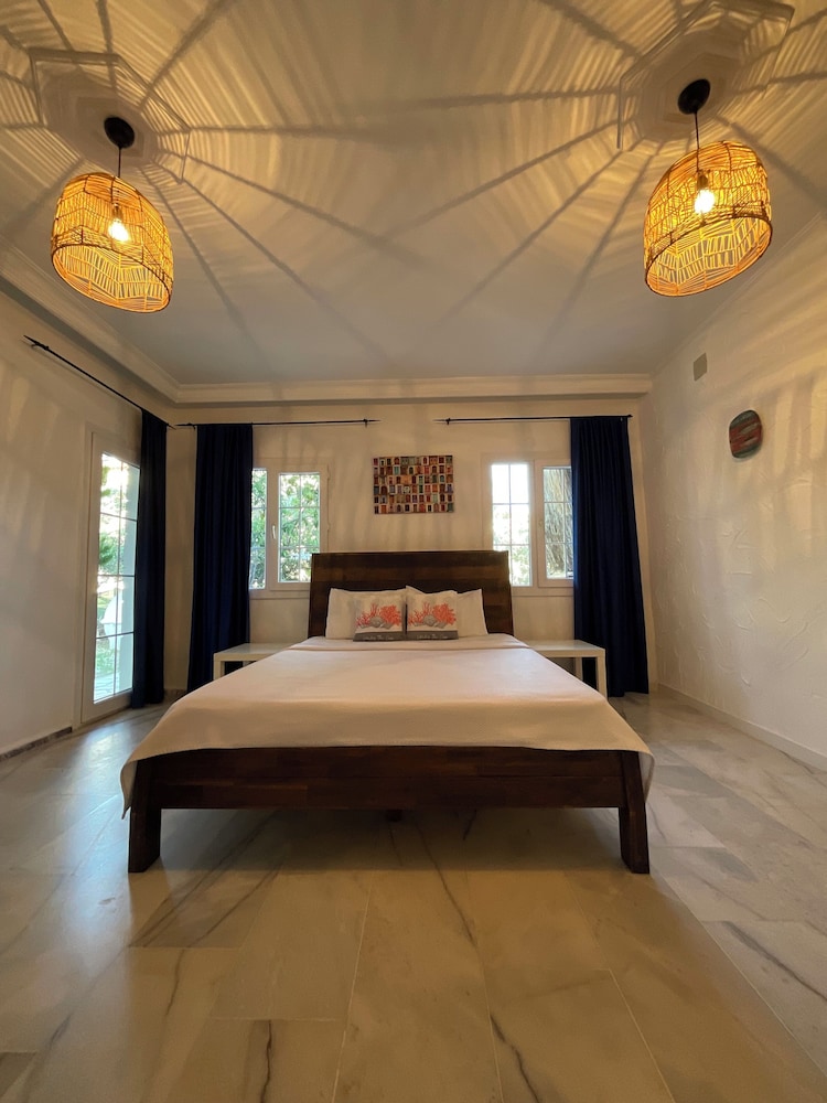 Temucin Hotel 10/34