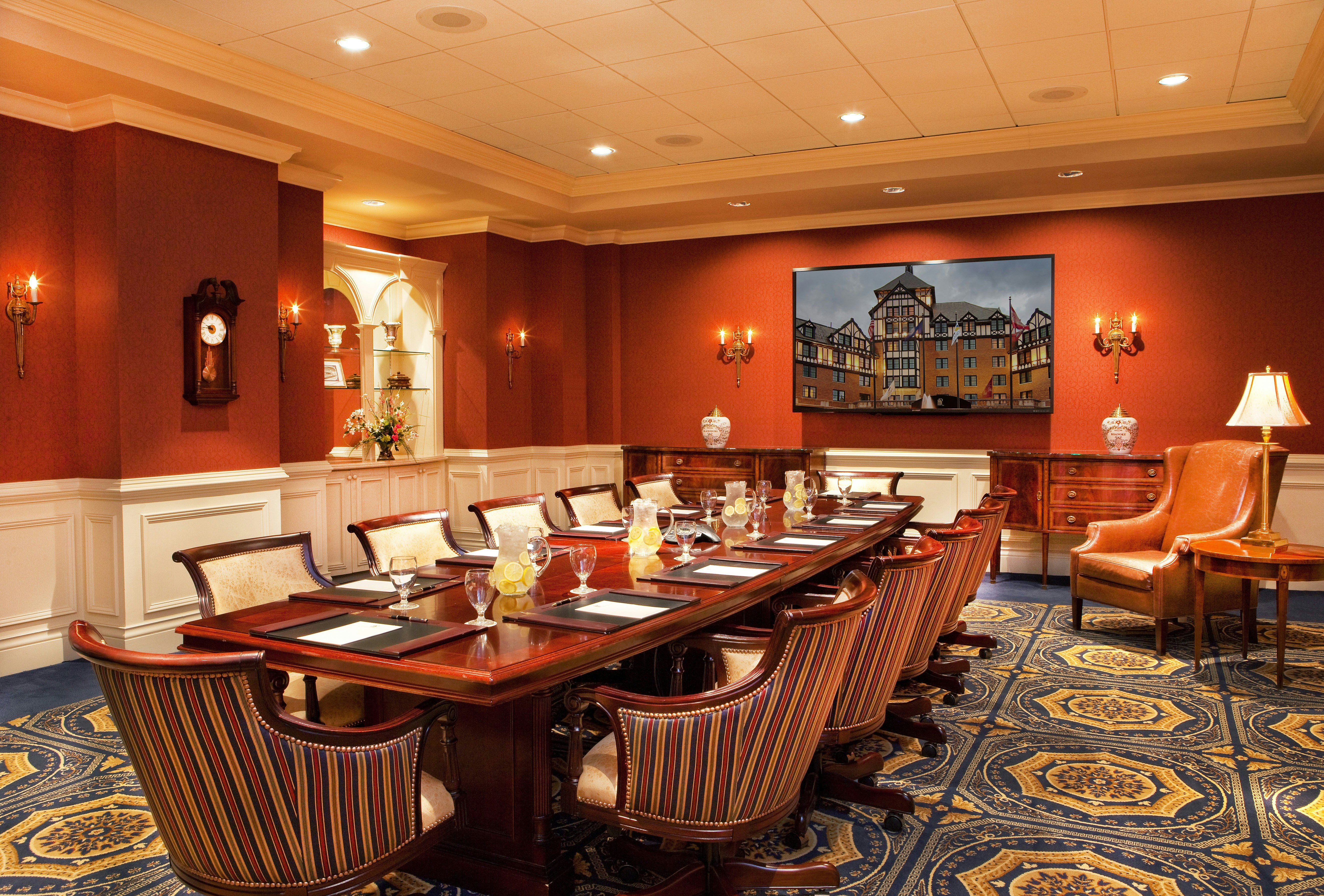 Hotel Roanoke Conference Ctr Curio Collection By Hilton 52/58