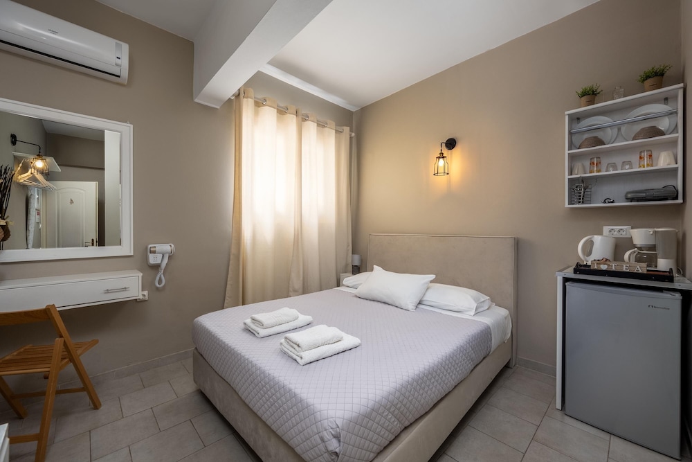 Maravelia Apartments 13/50