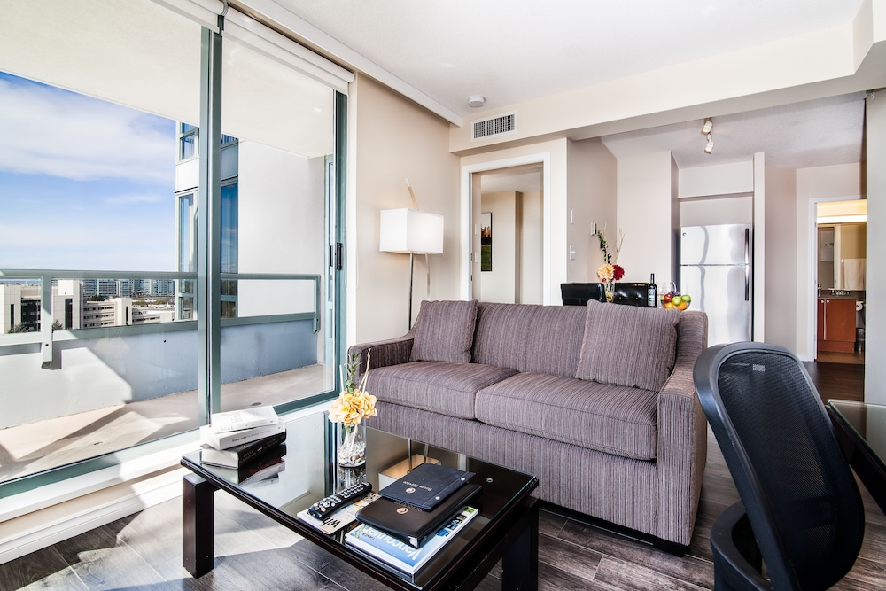 Executive Hotel Vancouver Airport 35/68