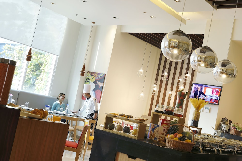 Ibis Kochi City Centre 7/76