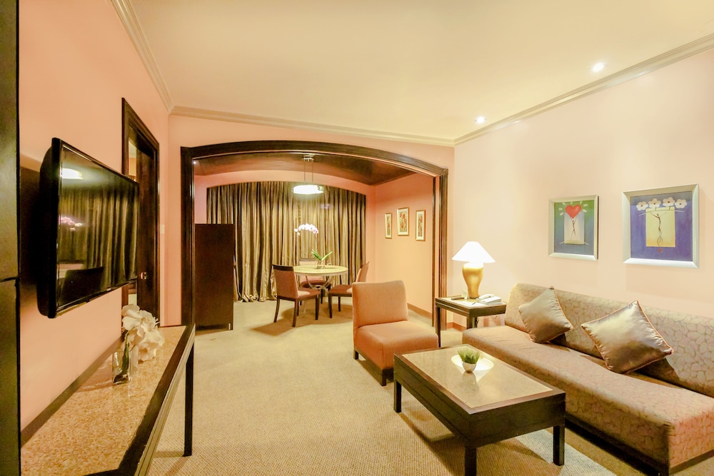 Makati Palace Hotel 29/50