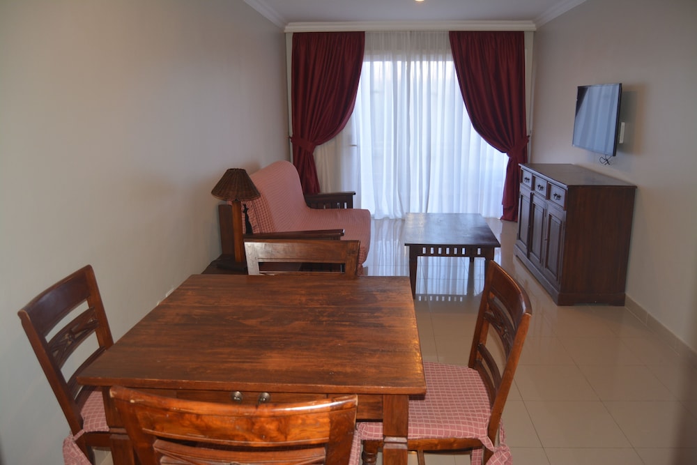 La Quinta Park Suites 43/57