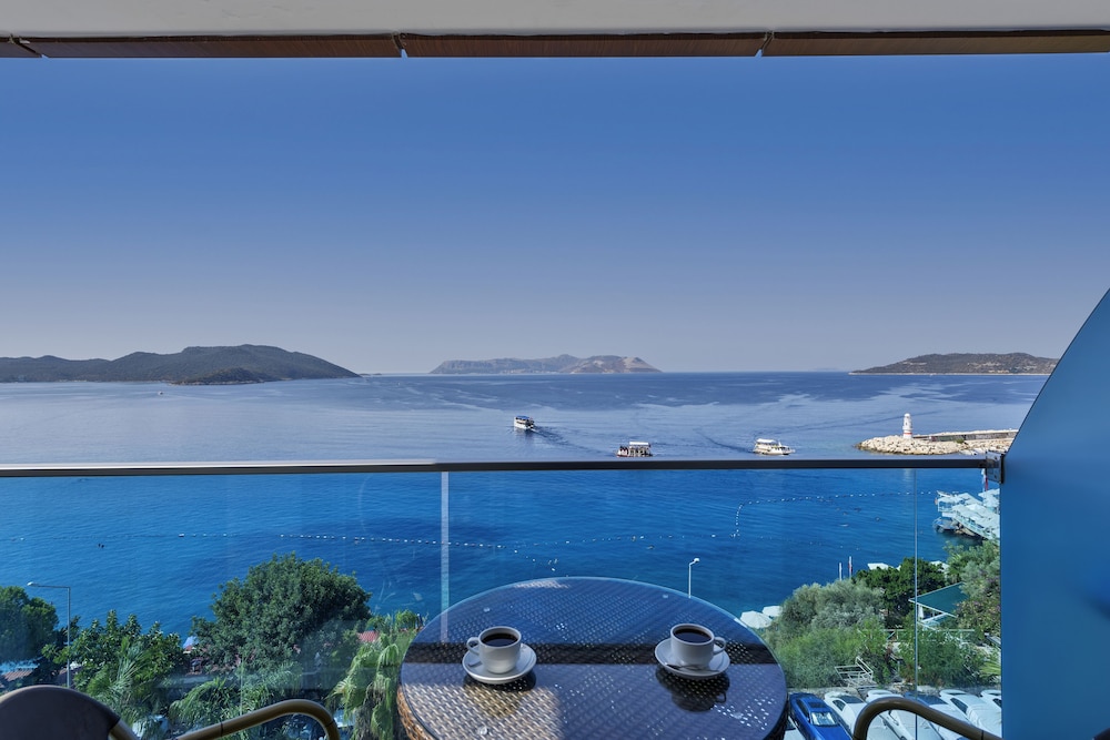 Sea View Hotel 49/50