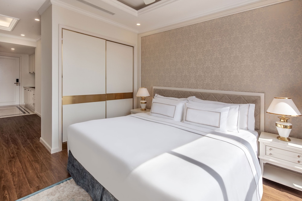 Melia Vinpearl Da Nang Riverfront 30/81