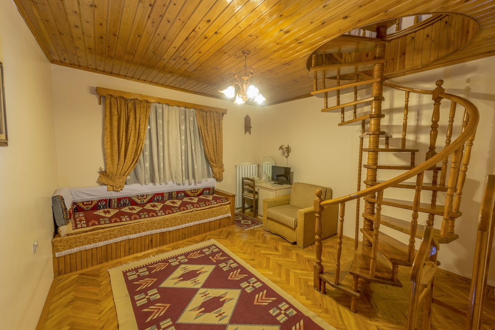 Beypazari Ipekyolu Konagi 22/30