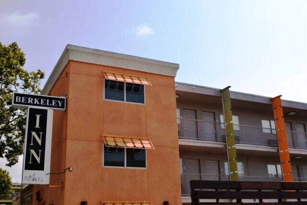 Berkeley Inn 2/50