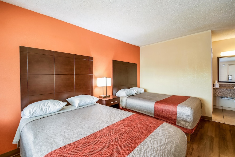 Motel6 Washington, DC - Convention Center 9/37