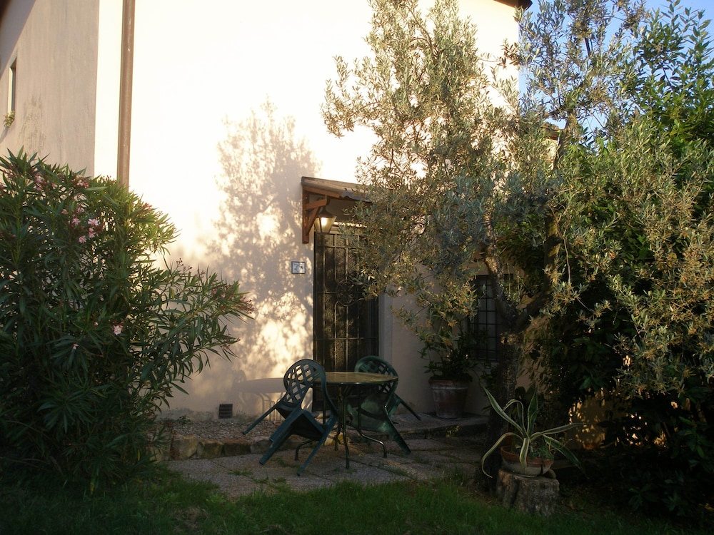 Fattoria Di Poggiopiano 39/50