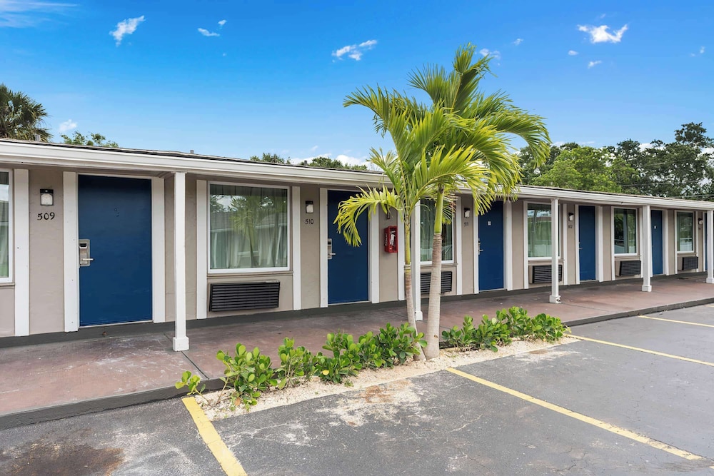 Travelodge by Wyndham Kissimmee/Orlando 40/46