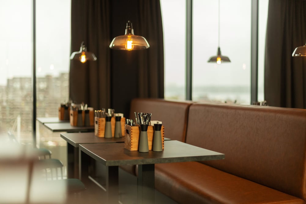 Holiday Inn - the niu, Fender Amsterdam by IHG 58/64