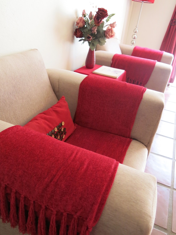 A Cherry Lane Self Catering and B&B 38/50