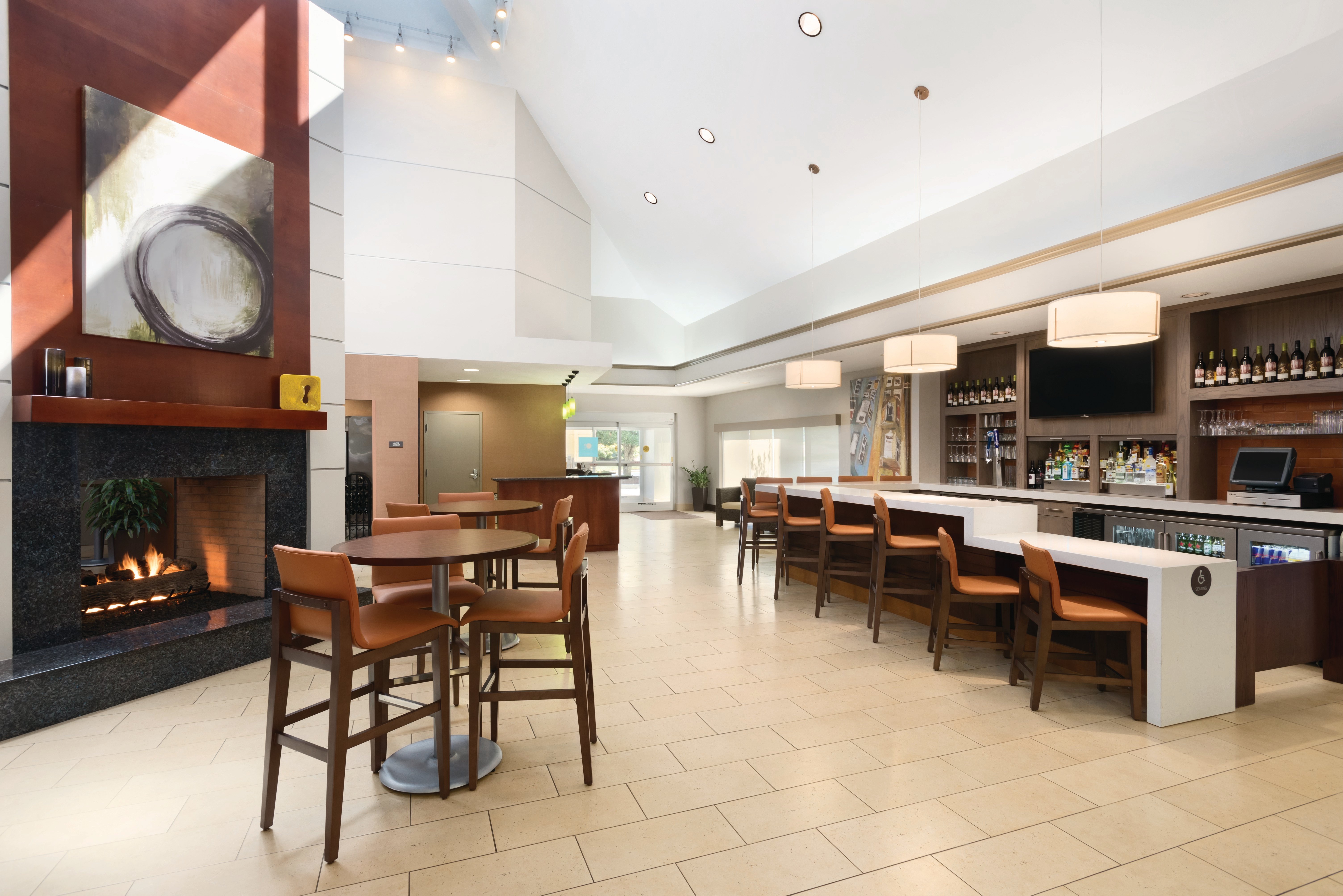 CLT Sky Suites 23/34