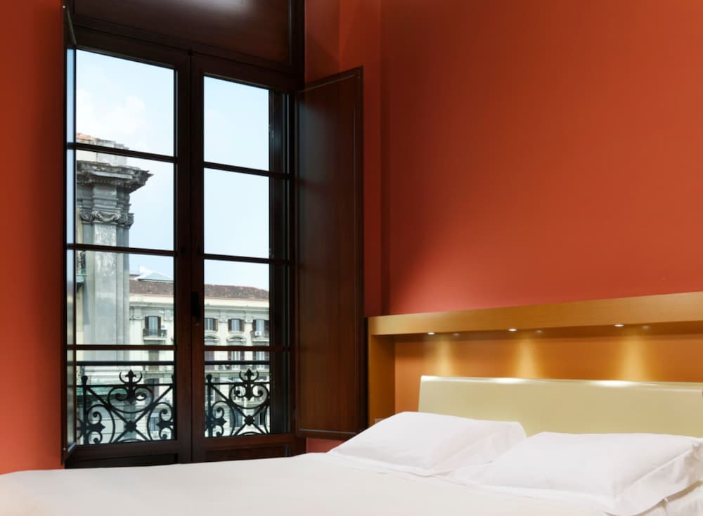 Unahotels Napoli 5/76