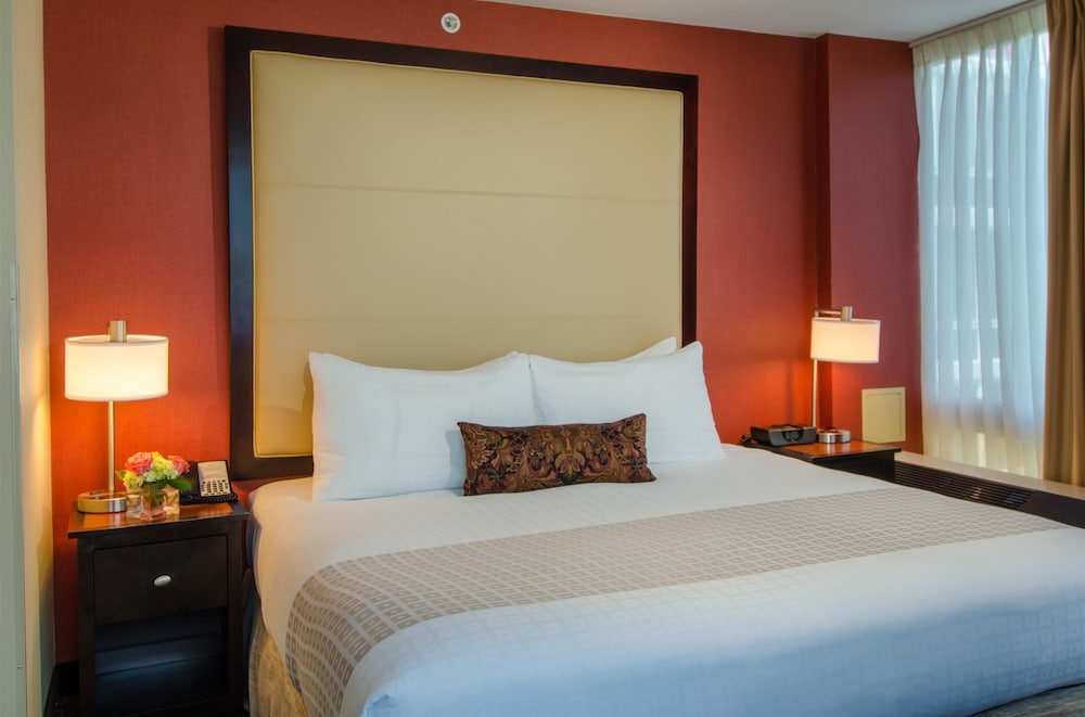 STYLE, STUDIO, SUITE, APARTMENT, KING BED, KITCHEN