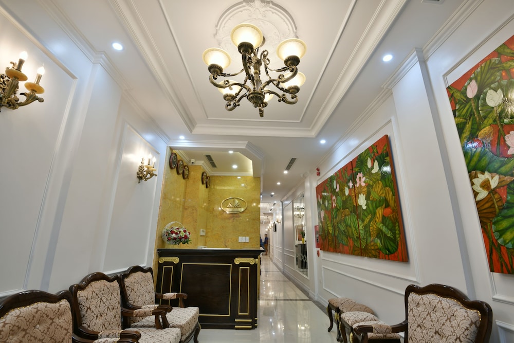 Golden Sail Hotel 5/28