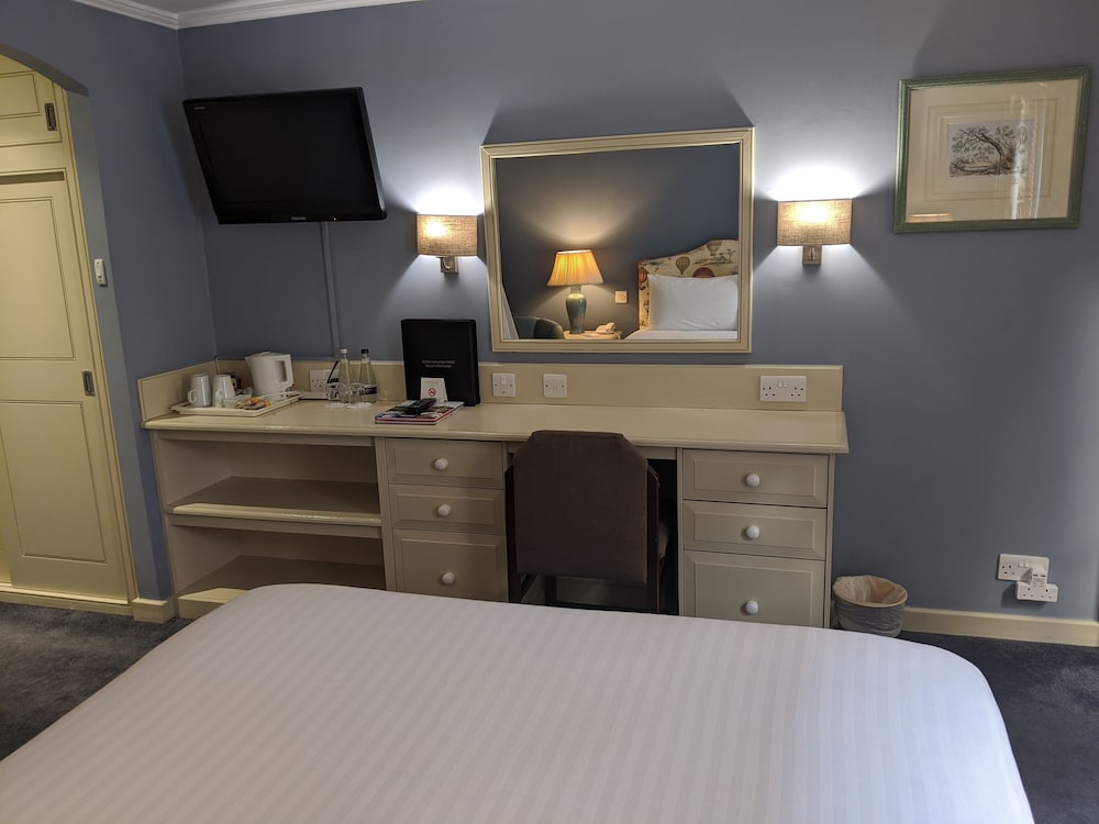 Cotswold Lodge Hotel 18/64