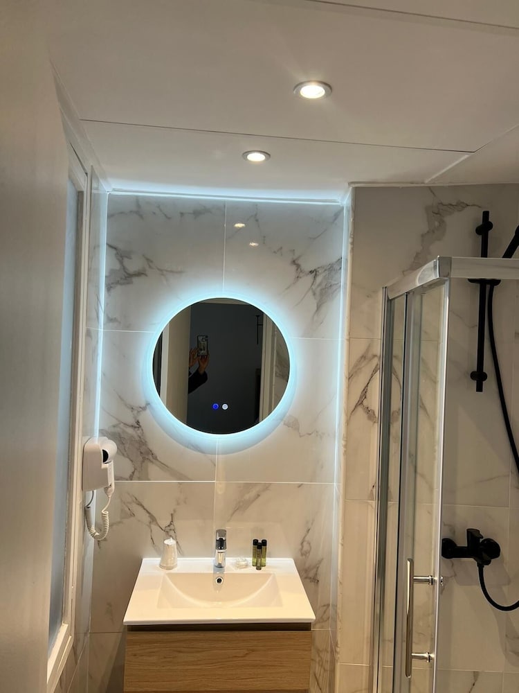 Hotel Lebron Paris 47/49
