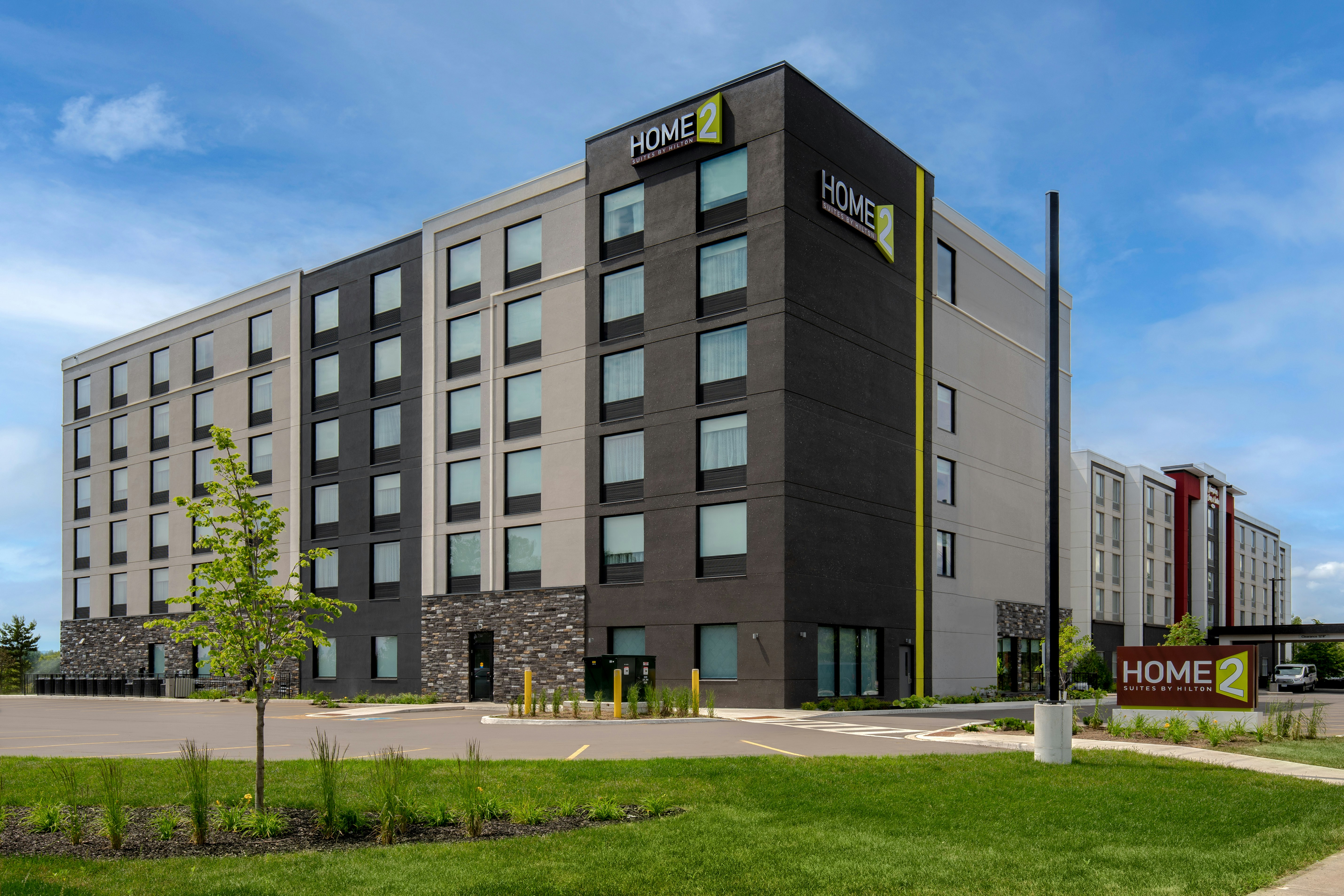 Home2 Suites by Hilton Thunder Bay 1/44