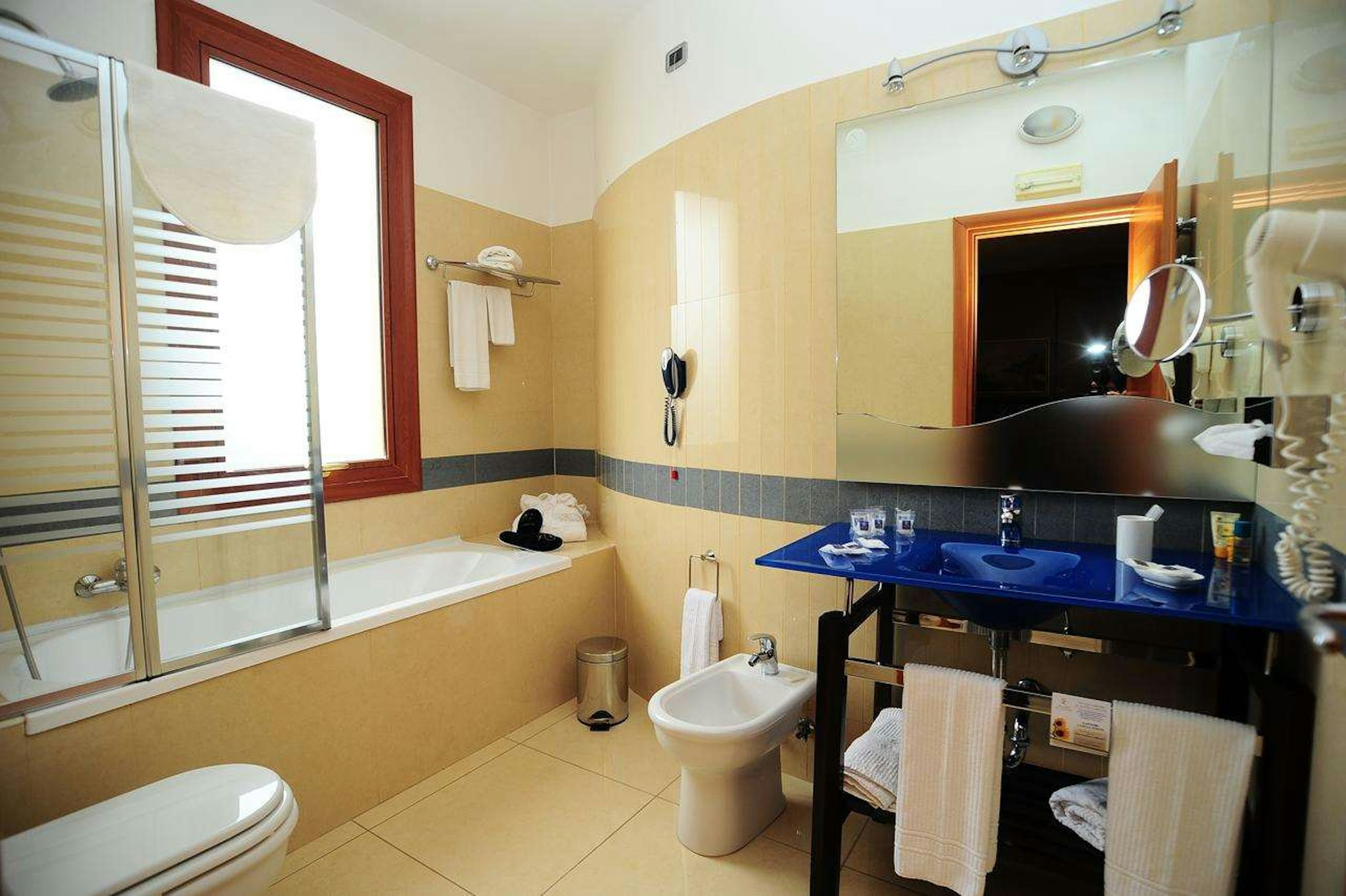 Hotel Centro Congressi San Luca 45/45