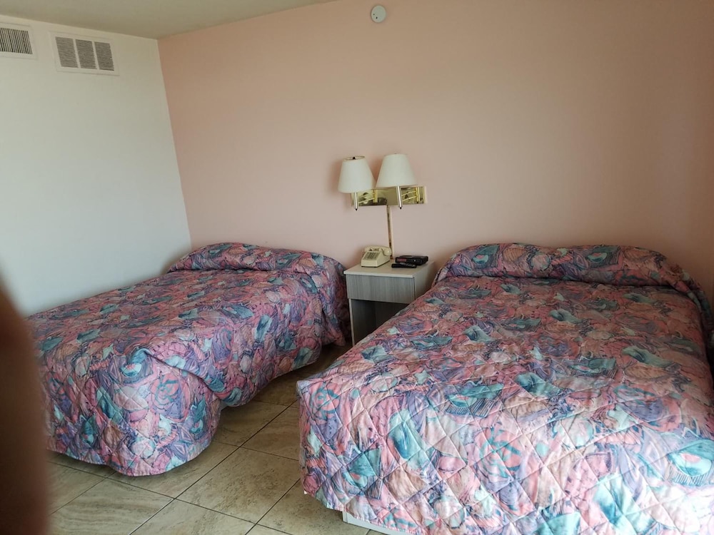 Beach Terrace Motor Inn 5/26