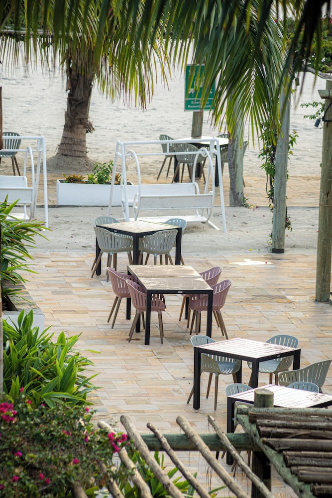 Giraffe Beach Hotel Dar es Salaam 57/61