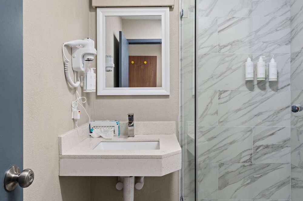 Days Inn by Wyndham Albuquerque I-25 50/50