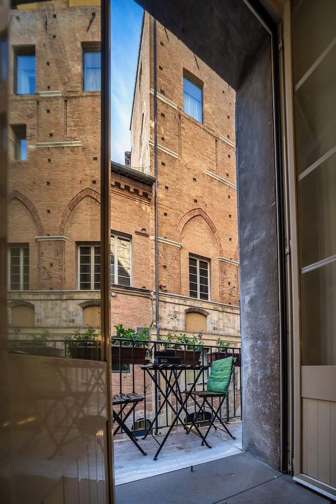 Piccolo Hotel Etruria 44/69