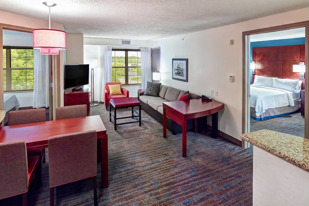 Residence Inn Minneapolis Plymouth 16/28