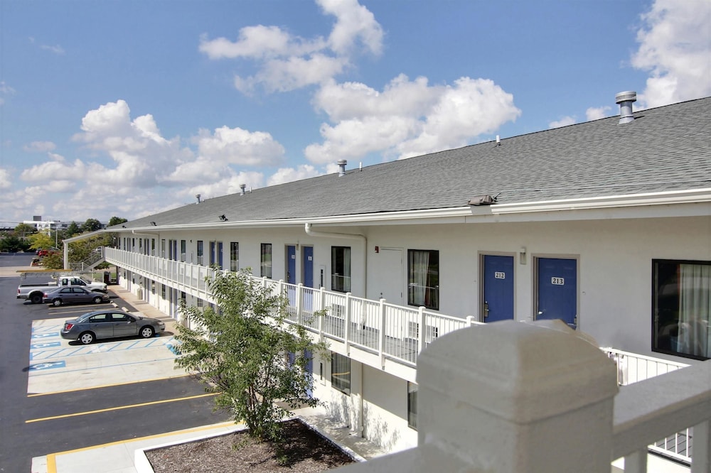 Motel6 Middleburg Heights, OH - Cleveland in MIDDLEBURG HEIGHTS - OH
