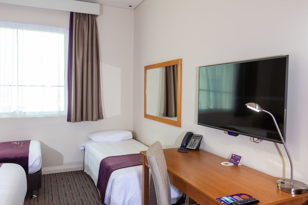 Premier Inn Abu Dhabi Capital Centre 33/82