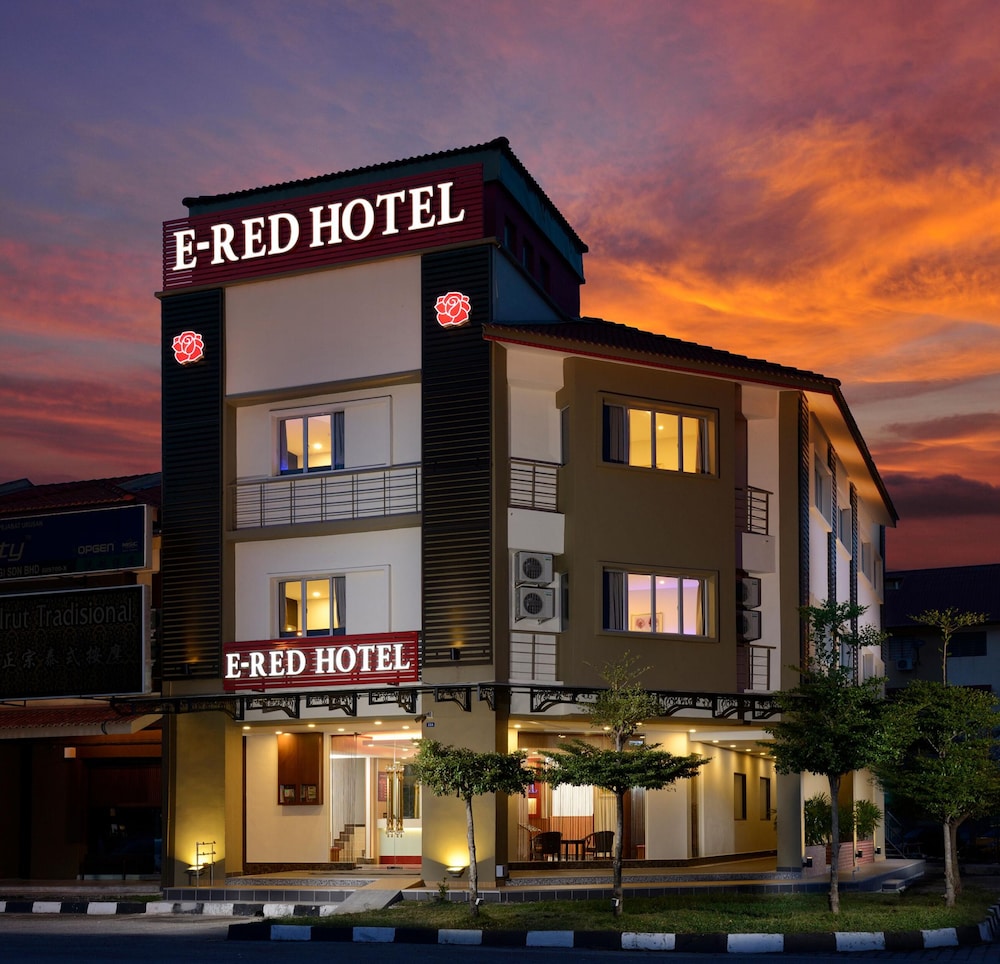Ernes Hotel Bayu Mutiara 2/18