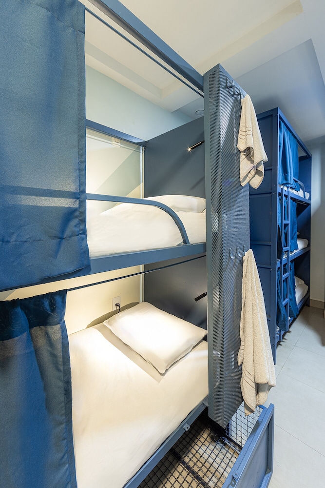Mixed Dorm, Suite, 12 Beds