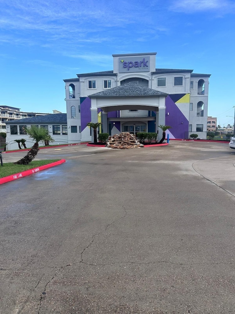 Spark by Hilton Galveston 23/31