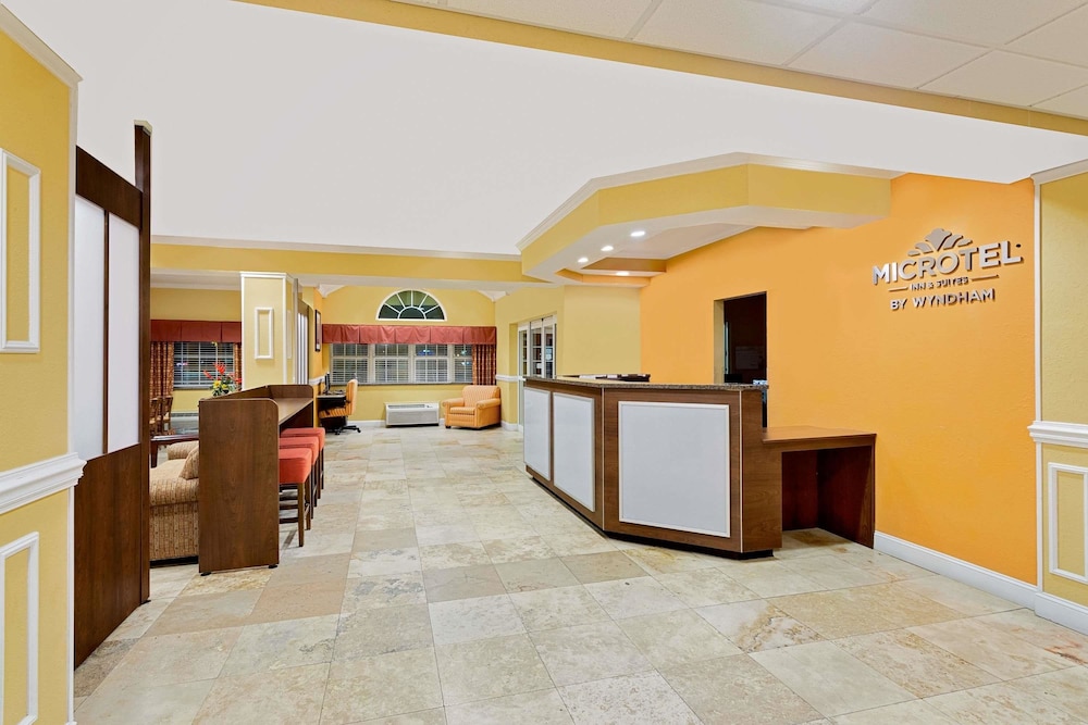 Microtel Inn & Suites by Wyndham Princeton 1/27
