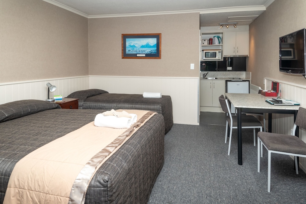 Te Anau Top 10 Holiday Park 26/58