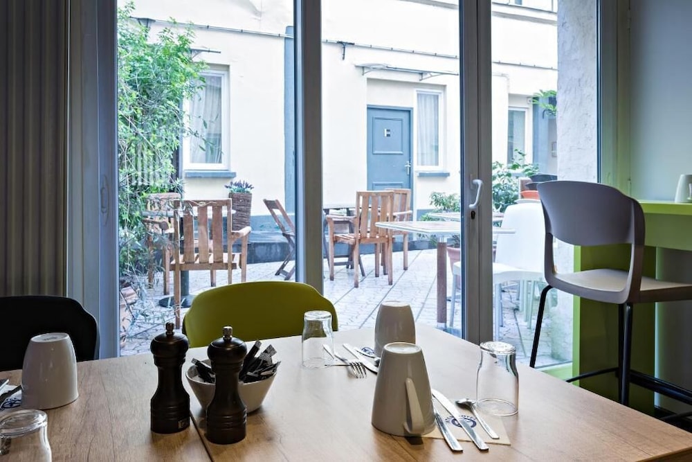 Hotel Kabanel (ex The Originals Paris Gare de l'Est Parisiana) 57/59
