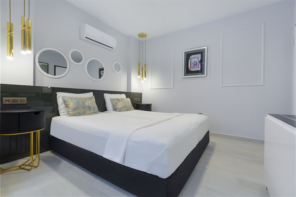 Twin Apart Hotel 27/59