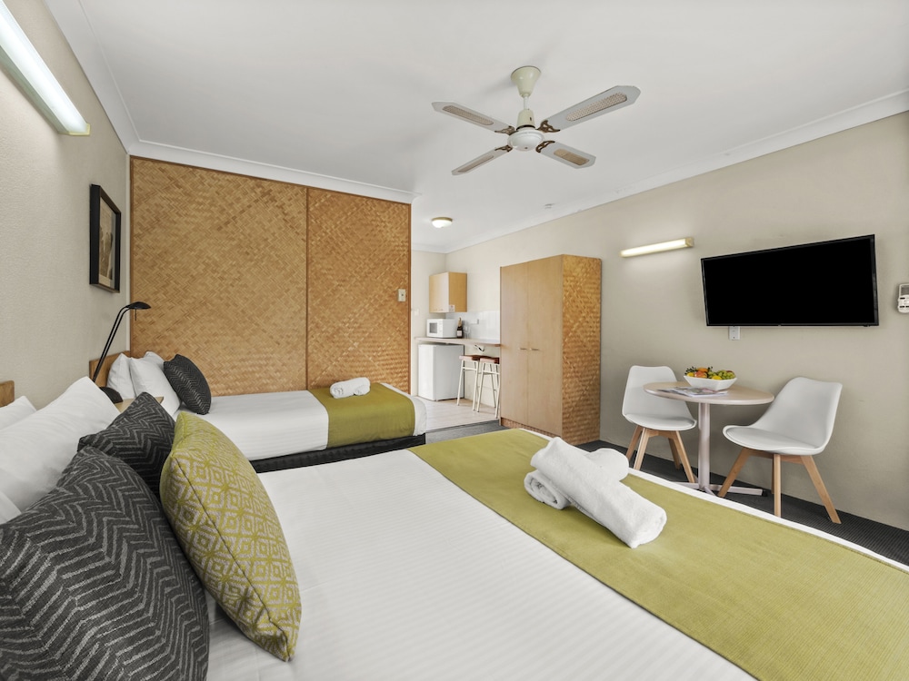 YAMBA SUN MOTEL 49/60