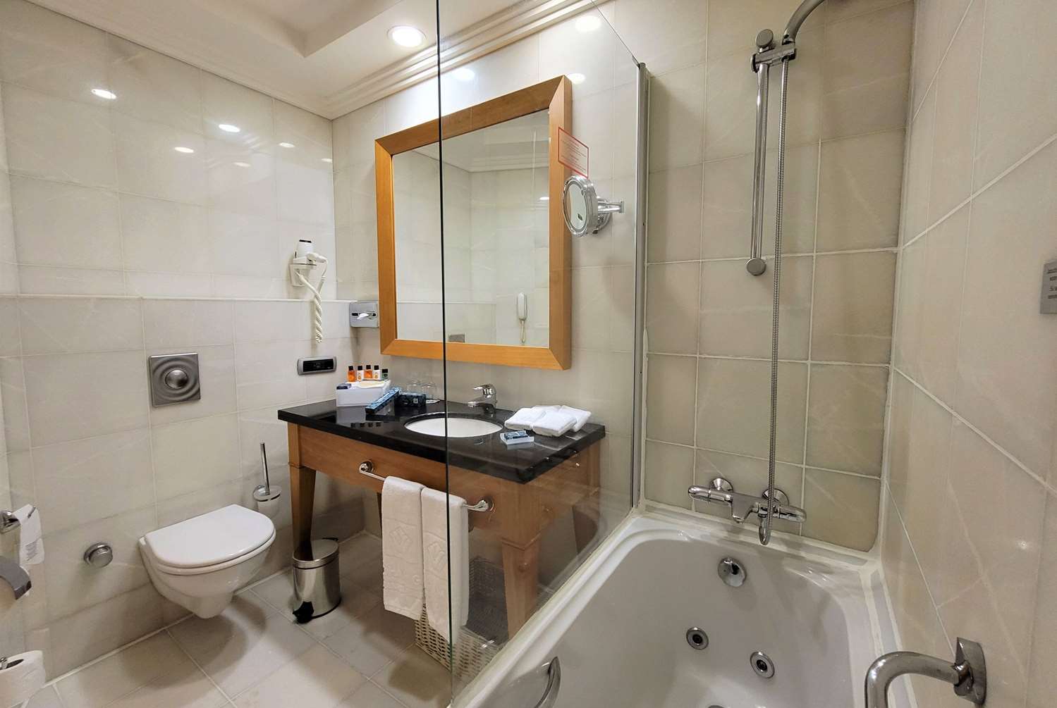 Wyndham Grand Izmir Ozdilek Thermal & Spa 36/41