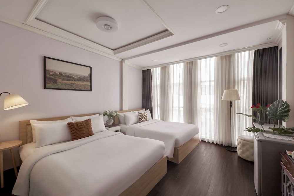 Quy Hung Hotel 14/75