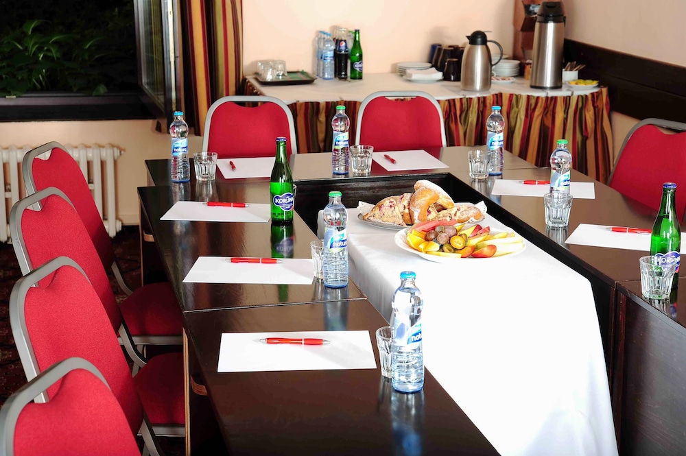 Park Hotel Pruhonice 32/50