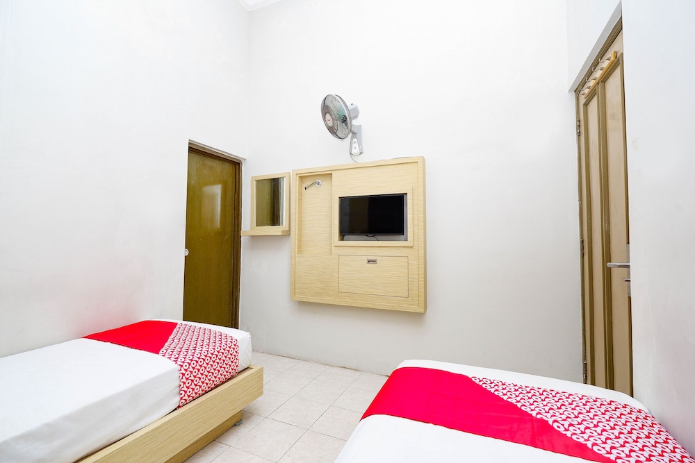 OYO 2436 Hotel Kencana 29/52