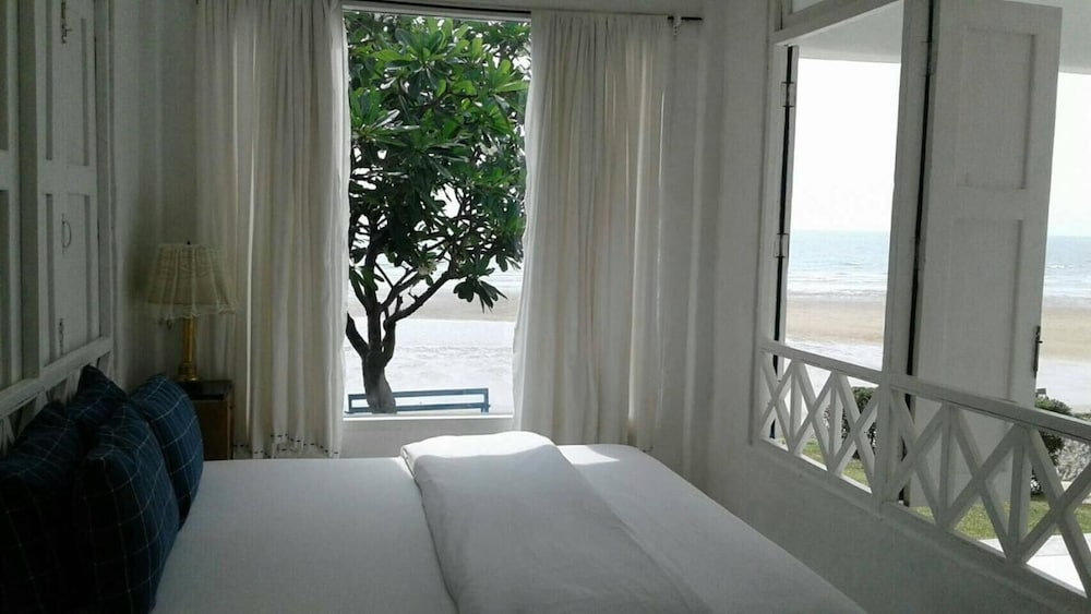 Hua Plee Lazy Beach 17/50