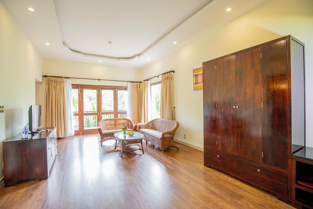 Diamond Bay Resort & Spa 50/74