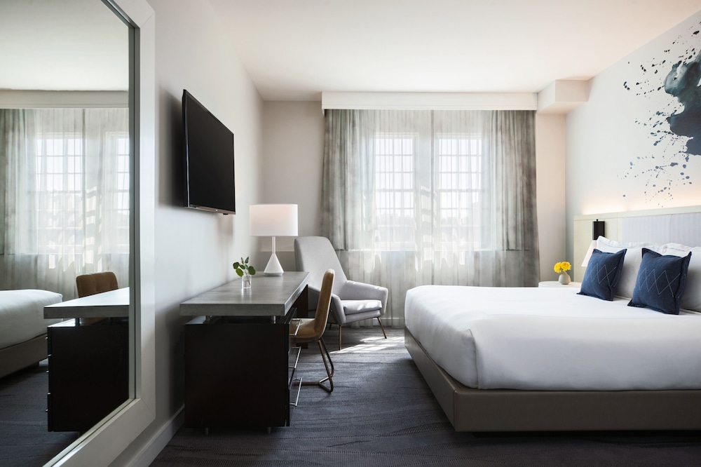 Archer Hotel Old Town Alexandria 13/81
