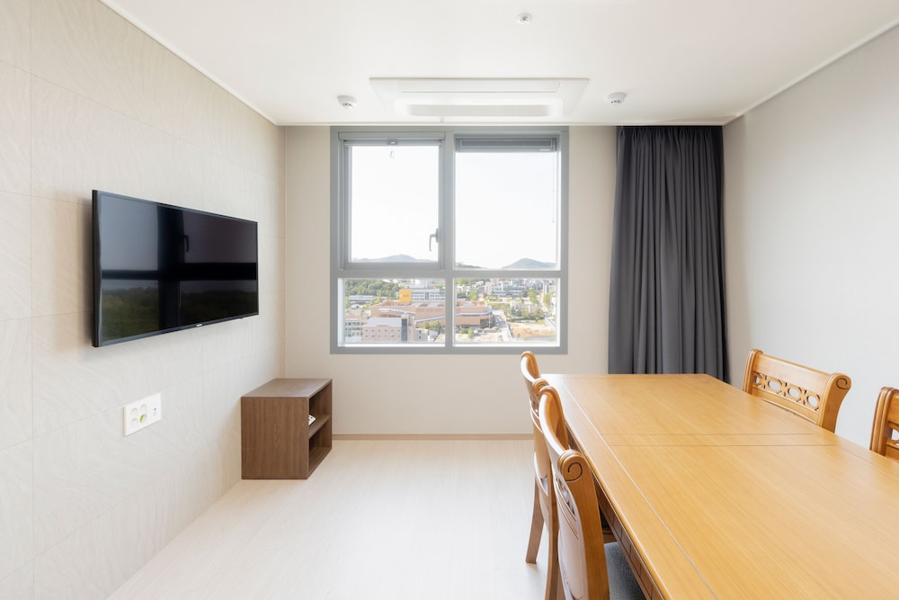 Ocean City Residence Hotel 23/24