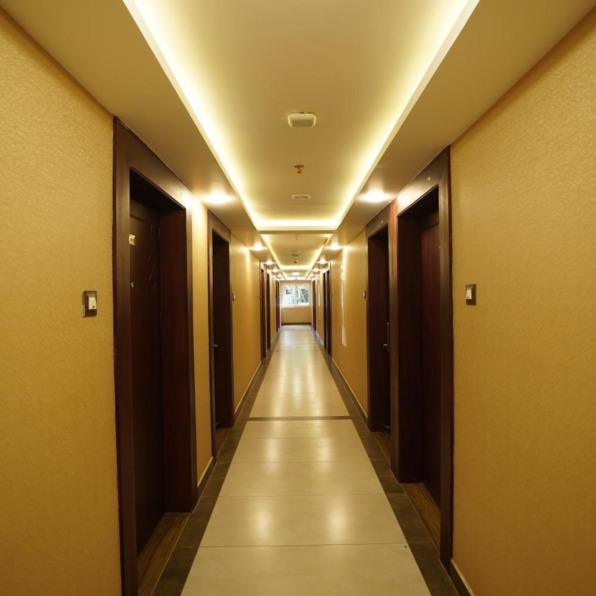 Hotel Newline Orchid 12/29