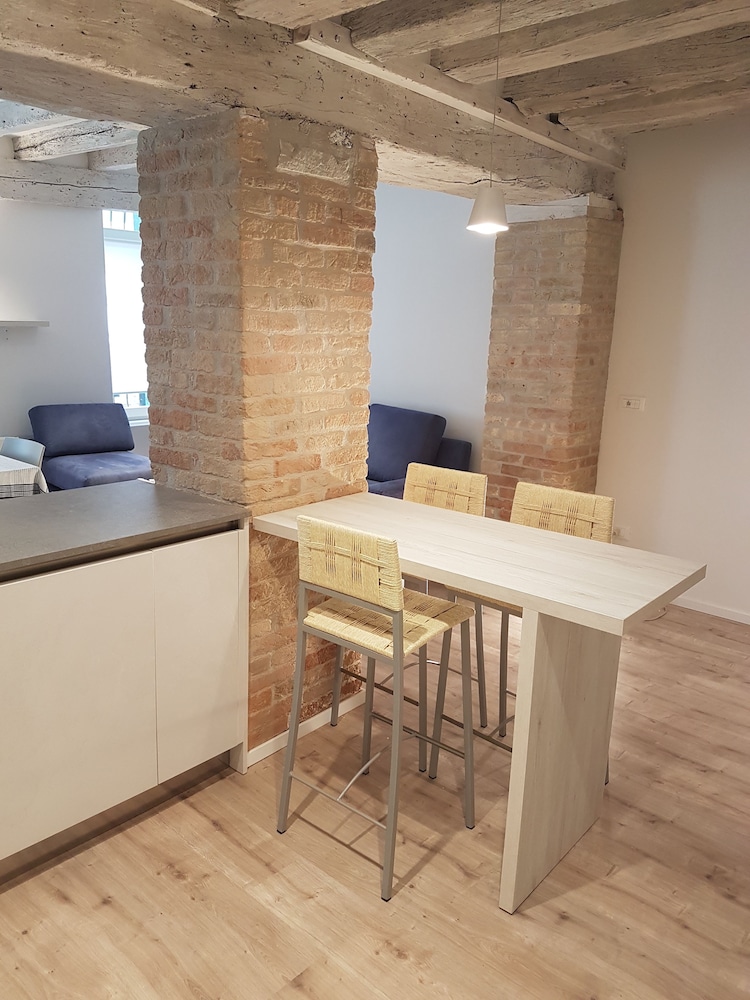 Corte Sconta Mini Loft 8/16