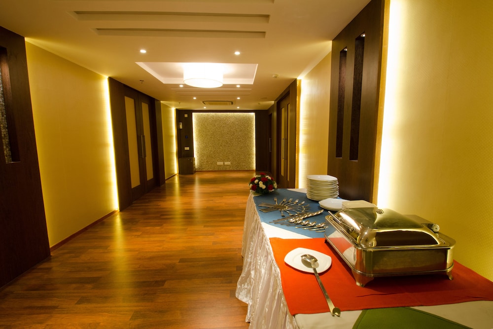 Calangute Towers 20/50